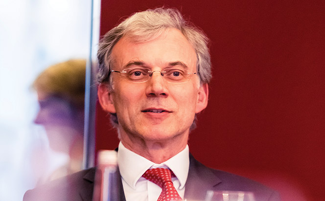 Simon Evans