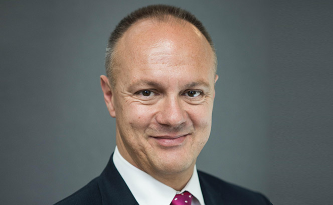 Steven Lewis