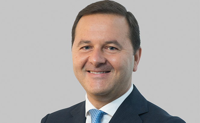 Tiago Marreiros Moreira, VdA