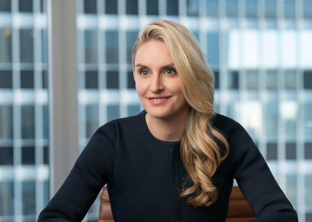 ‘I’ve seen too many young talented women shy away from a law firm job ...