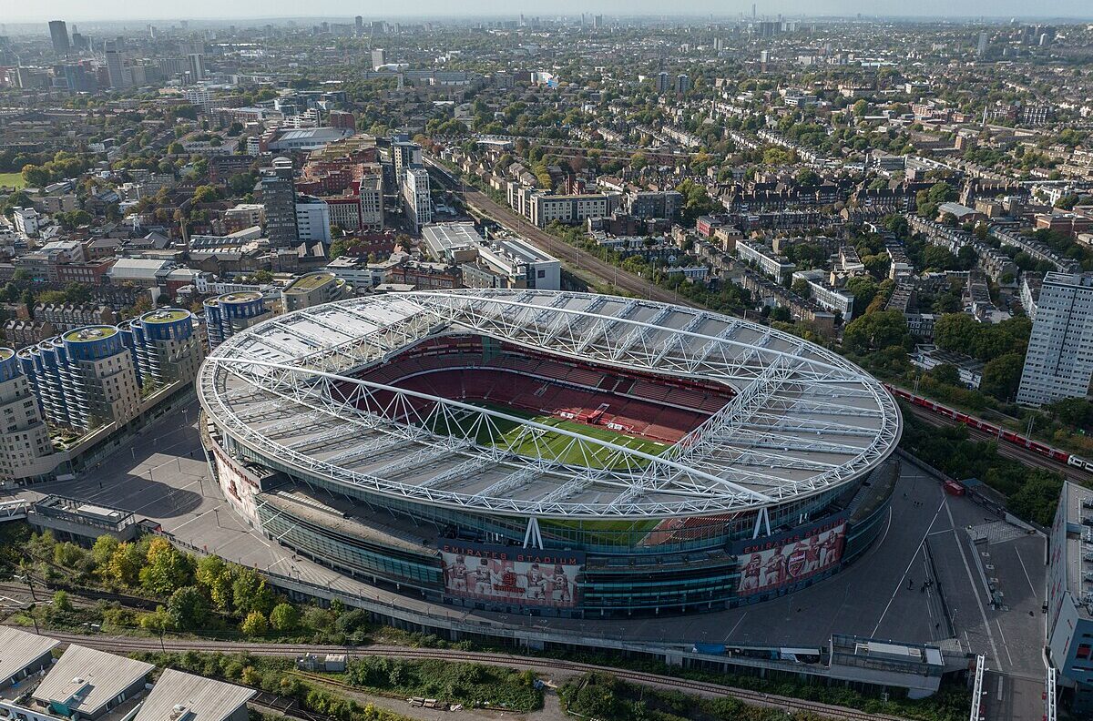 Ex-Clifford Chance partner exits Arsenal in board shakeup