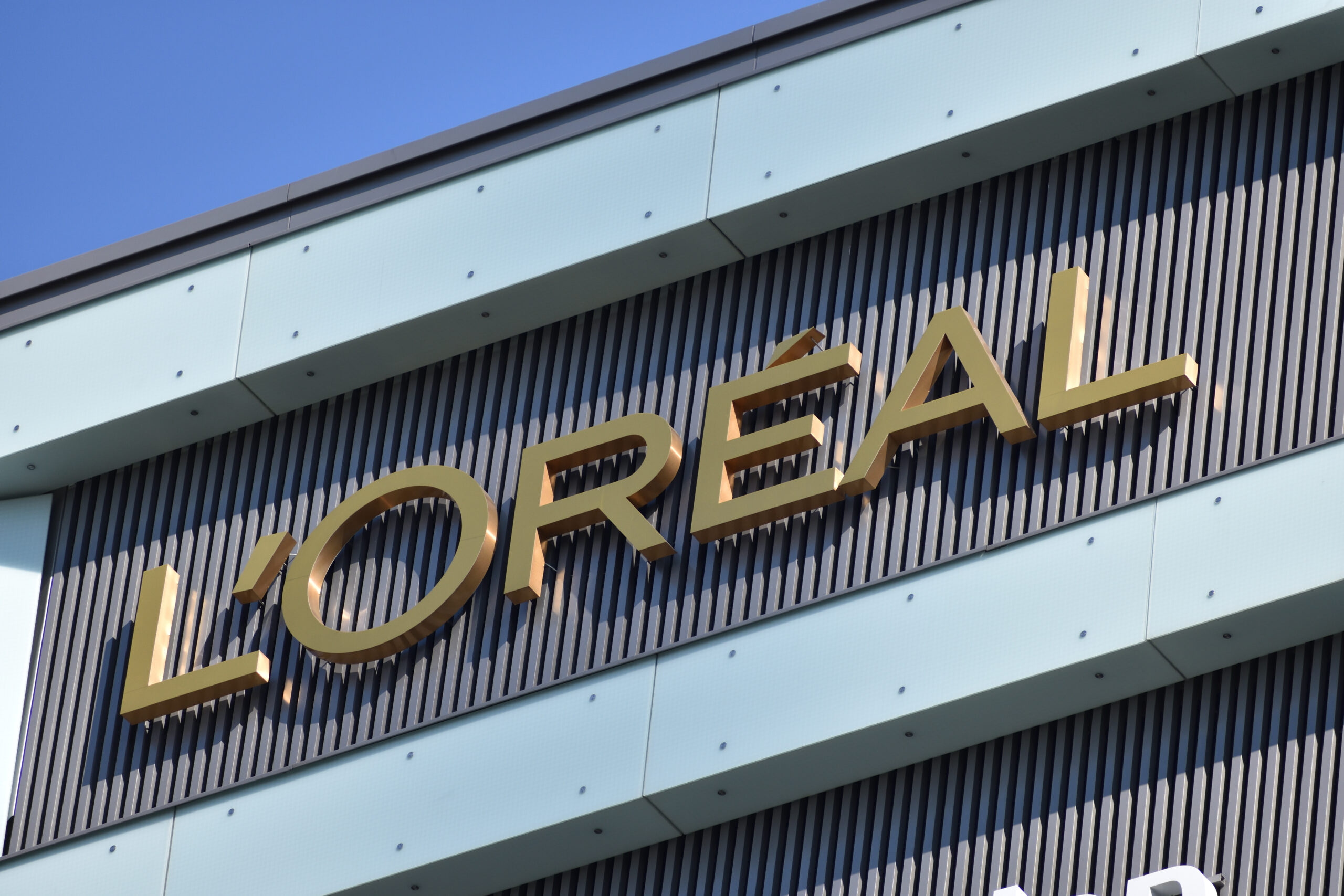 Darrois, BDGS and Macfarlanes in the frame for L’Oréal’s €4bn Kering beauty deal