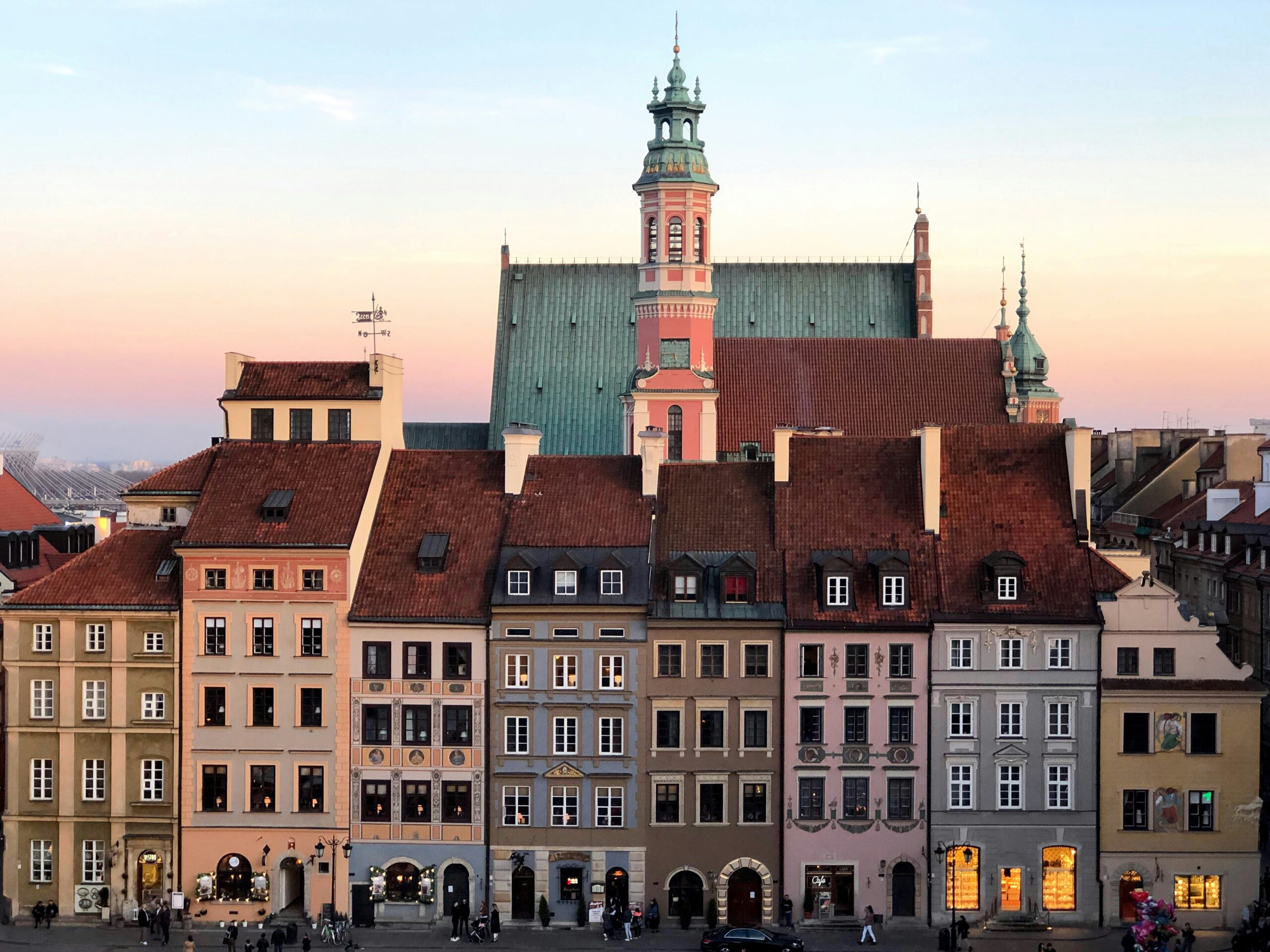 Pinsent Masons opens in Warsaw with six-partner team