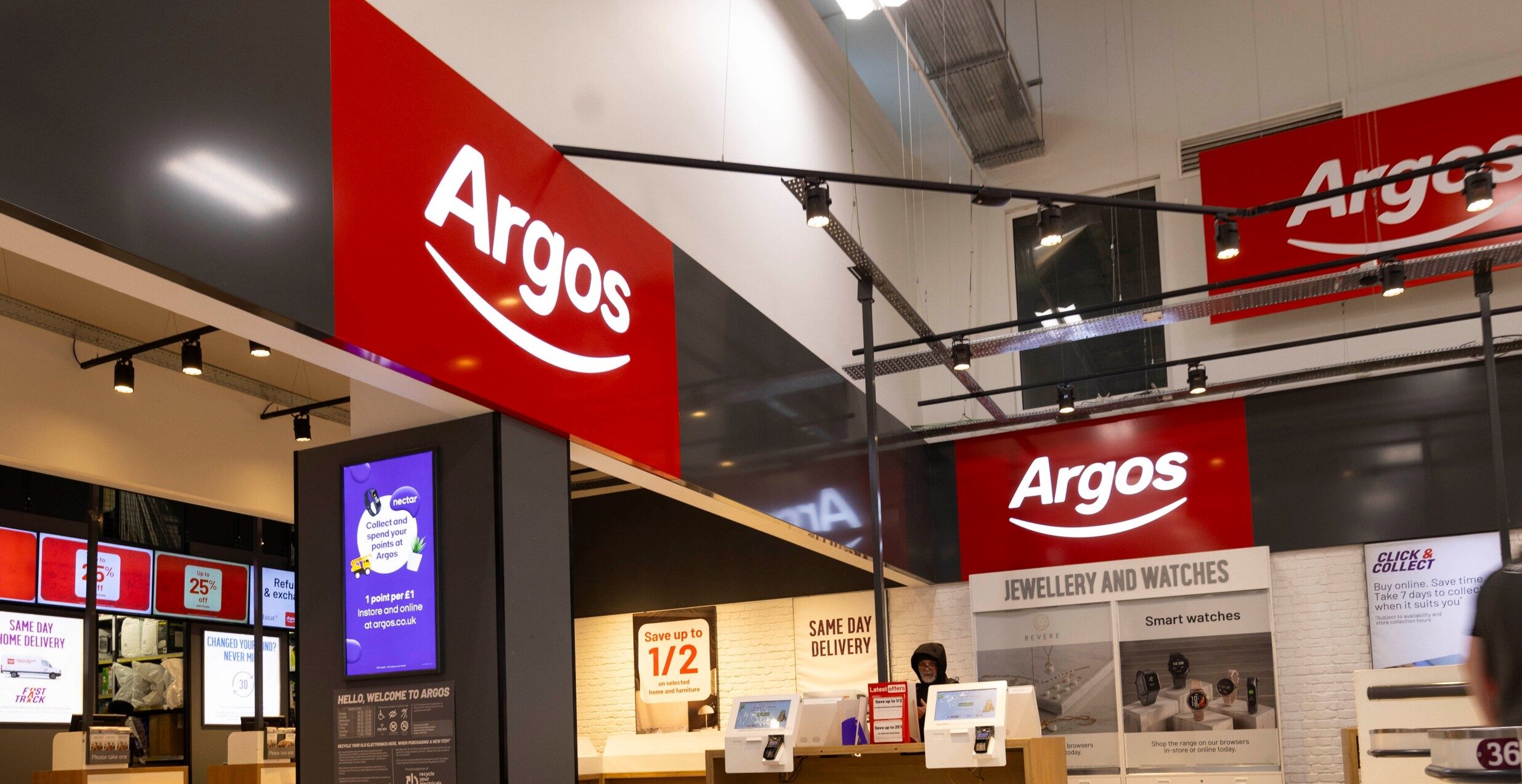 HSF Kramer and Jones Day advise as Sainsbury’s offloads Argos for £120m